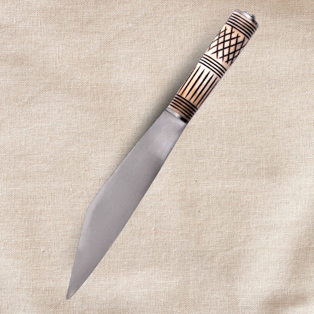 Seax with sheath