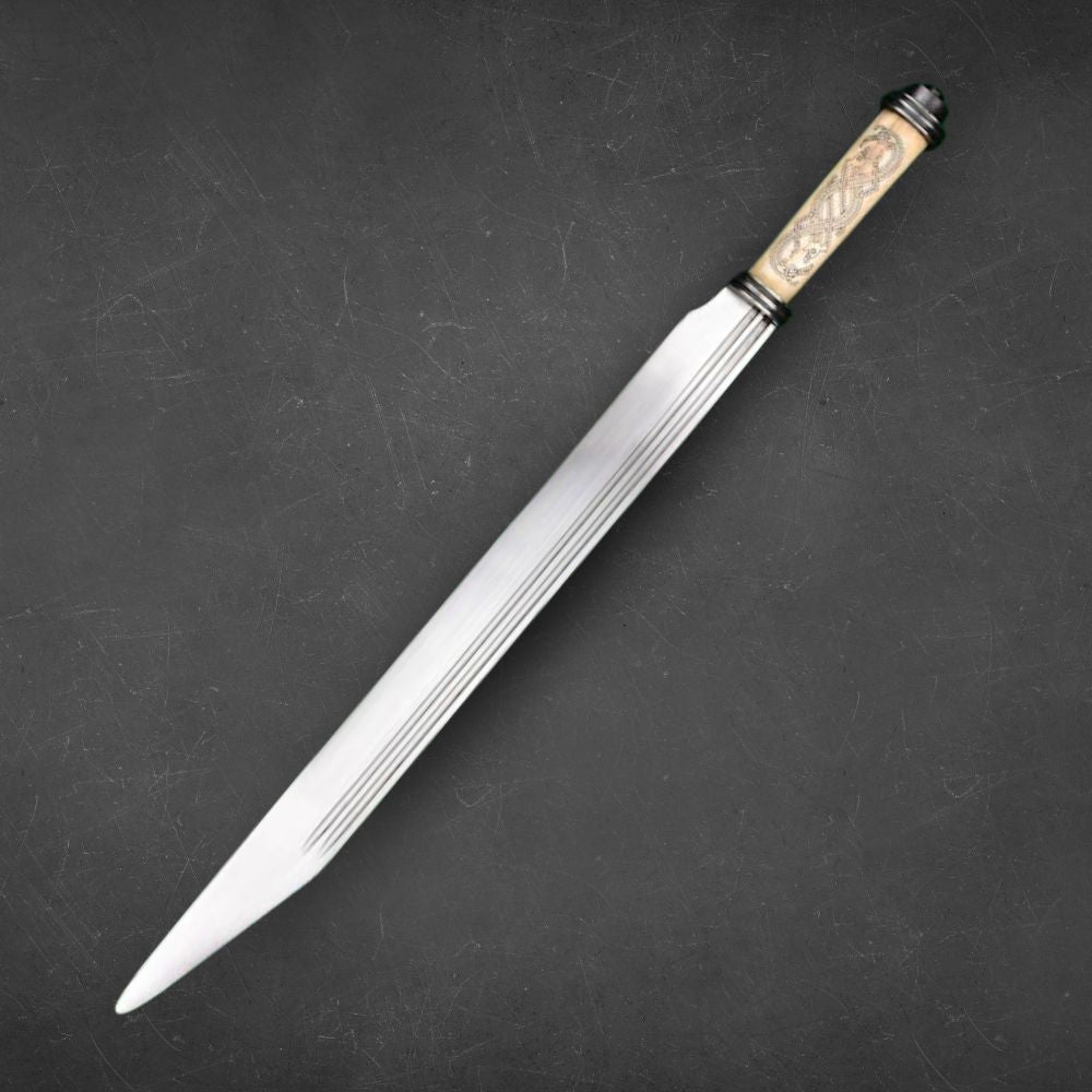 Longseax with sheath